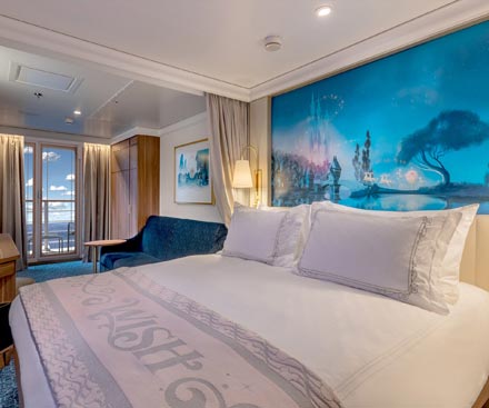 Deluxe Oceanview Stateroom with Verandah